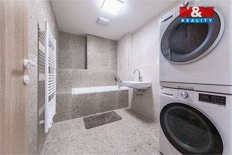 Prodej bytu 2kk, 61 m² 18