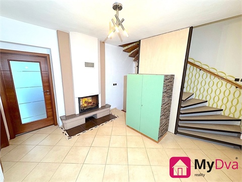 Prodej rodinného domu, 252 m² 12