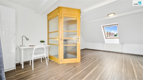 Prodej rodinného domu, 270 m² 24