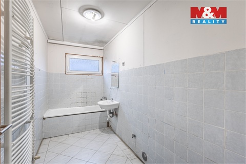 Prodej rodinného domu, 210 m² - 20