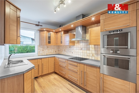 Prodej rodinného domu, 210 m² - 0