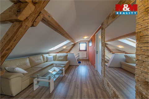 Prodej rodinného domu, 280 m² 8