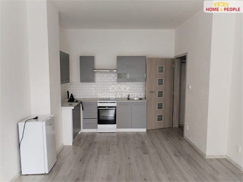 Pronájem bytu 1kk, 37 m² 0