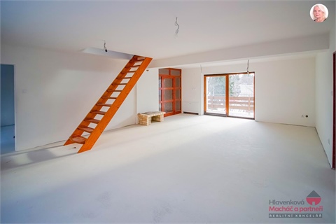 Prodej obchodních prostor, 210 m² 2