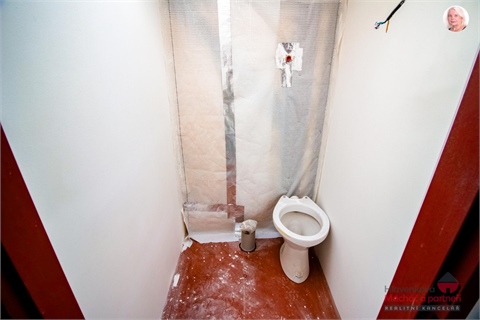 Prodej obchodních prostor, 210 m² 20