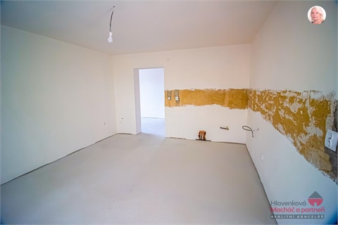 Prodej obchodních prostor, 210 m² 8