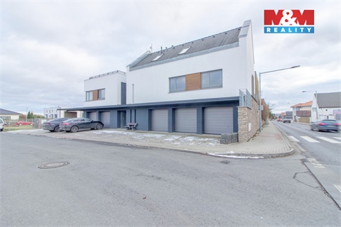 Pronájem bytu 3kk, 99 m² - 22