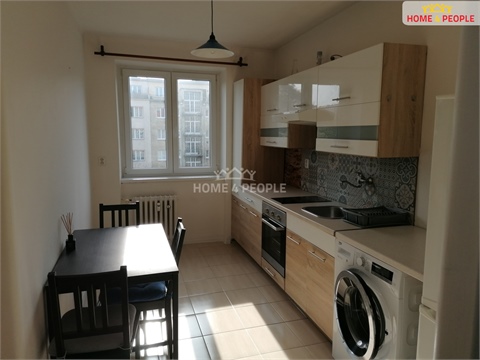 Pronájem bytu 1+1, 38 m² 0