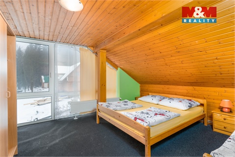 Prodej rodinného domu, 368 m² - 8