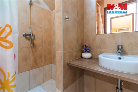 Prodej rodinného domu, 368 m² 14