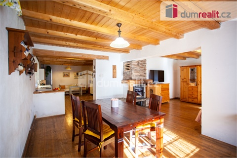 Prodej rodinného domu, 272 m² - 6