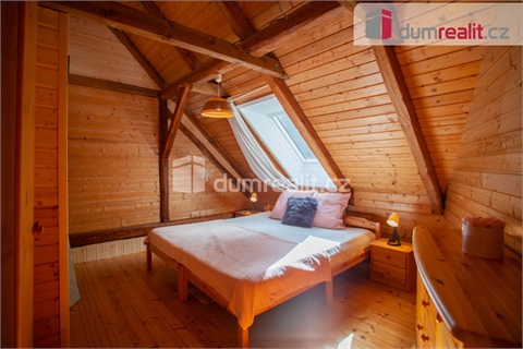 Prodej rodinného domu, 272 m² - 8