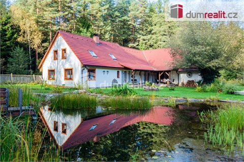 Prodej rodinného domu, 272 m² - 0