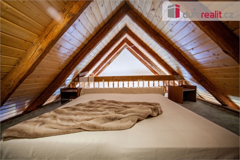 Prodej rodinného domu, 272 m² 14