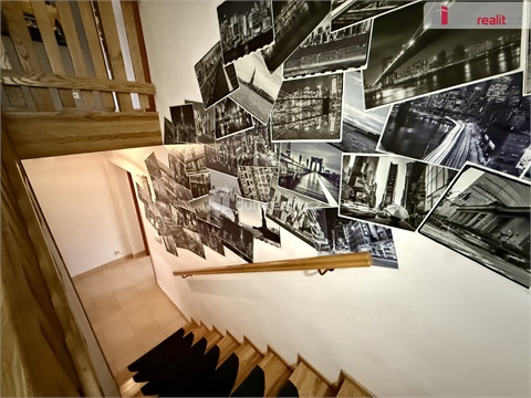 Prodej rodinného domu, 290 m² - 4