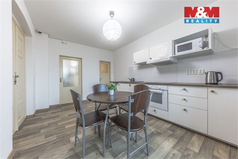 Prodej rodinného domu, 285 m² 4