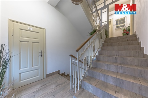 Prodej rodinného domu, 285 m² 10