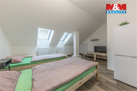 Prodej rodinného domu, 285 m² 12