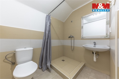 Prodej rodinného domu, 285 m² 16