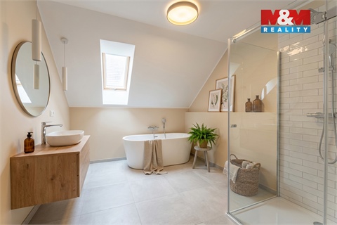 Prodej rodinného domu, 259 m² 10