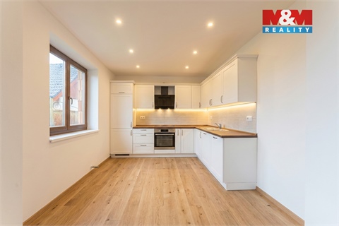 Prodej rodinného domu, 259 m² - 0