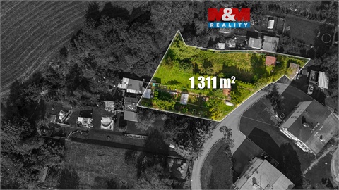 Prodej stavebního pozemku, 1 311 m² 0