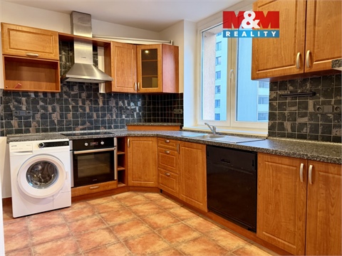 Pronájem bytu 3+1, 81 m² 0