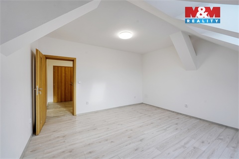 Pronájem bytu 1+1, 33 m² 6