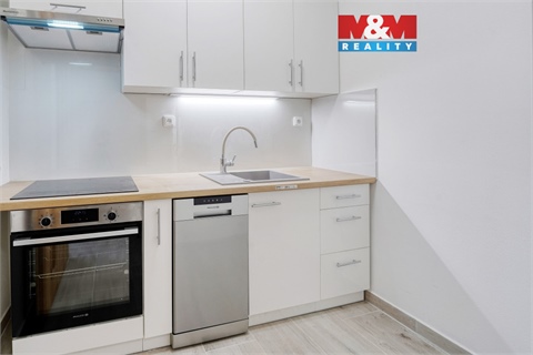 Pronájem bytu 1+1, 33 m² 0