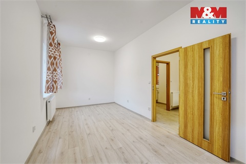 Pronájem bytu 1+1, 33 m² - 6