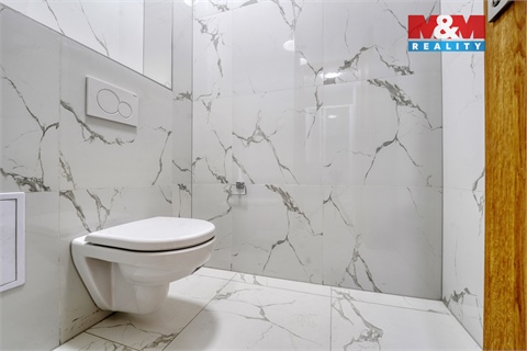 Pronájem bytu 1+1, 38 m² 10