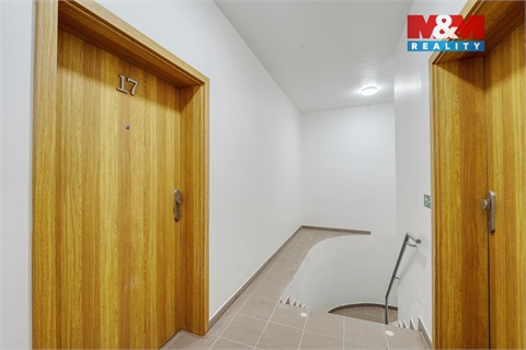 Pronájem bytu 1+1, 38 m² - 12