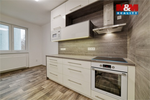 Prodej bytu 4+1, 121 m² 18