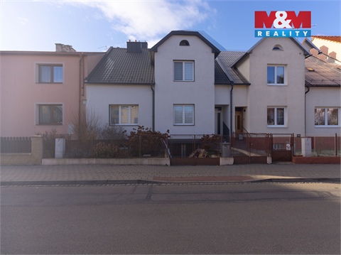 Prodej rodinného domu, 180 m² - 2