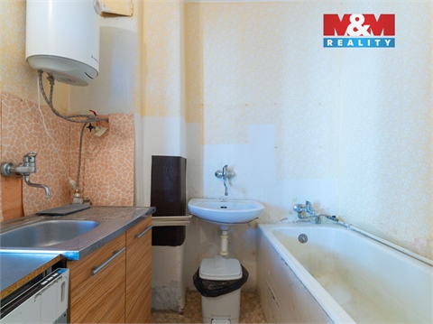 Prodej rodinného domu, 180 m² - 10