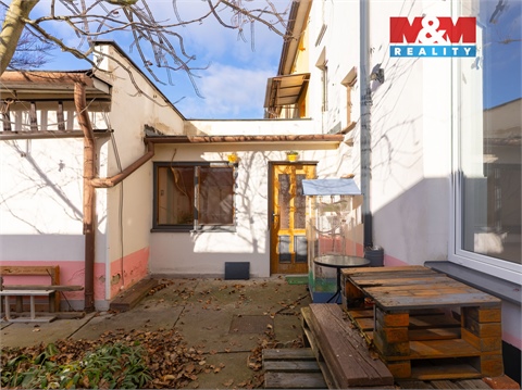 Prodej rodinného domu, 180 m² - 24