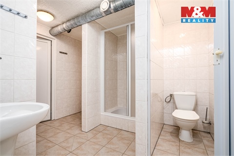 Prodej rodinného domu, 847 m² 8