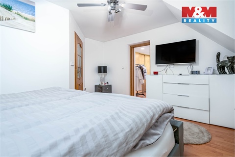 Prodej rodinného domu, 847 m² - 18