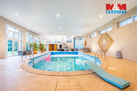 Prodej rodinného domu, 847 m² 4