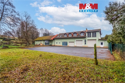 Prodej rodinného domu, 847 m² 0