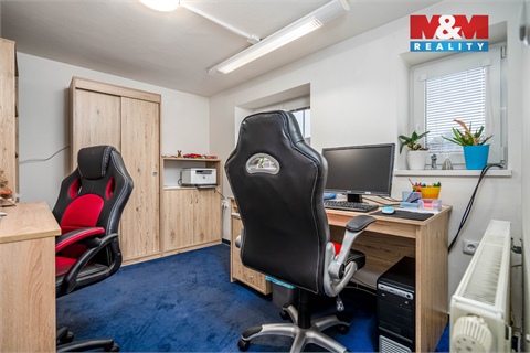 Prodej rodinného domu, 847 m² 12