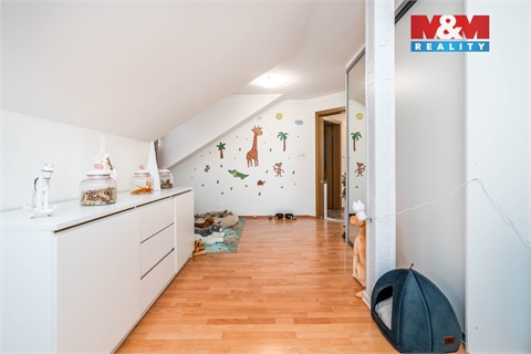 Prodej rodinného domu, 847 m² - 22