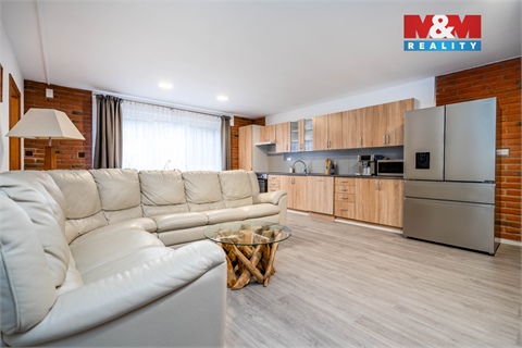 Prodej rodinného domu, 847 m² - 28