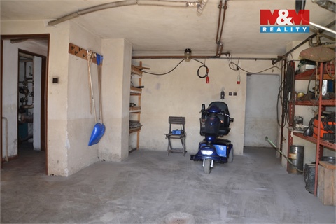 Prodej rodinného domu, 220 m² - 12