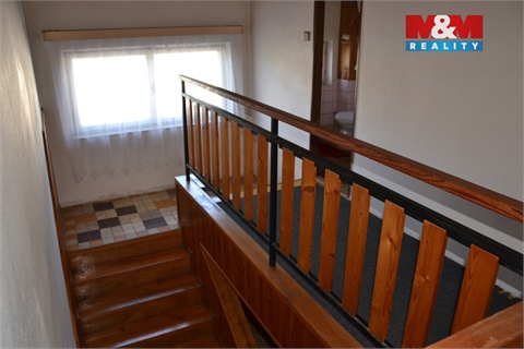 Prodej rodinného domu, 220 m² - 24