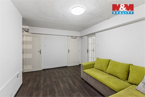 Prodej rodinného domu, 196 m² - 20