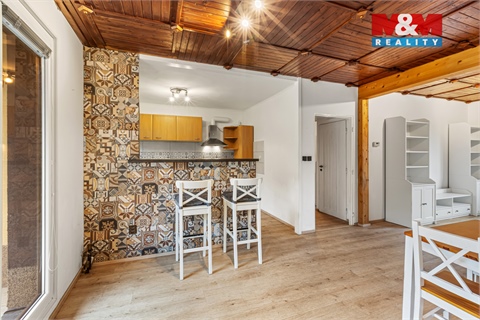 Prodej rodinného domu, 196 m² 8