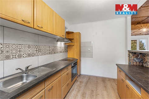 Prodej rodinného domu, 196 m² 10