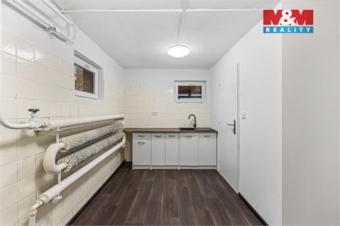 Prodej rodinného domu, 196 m² - 24