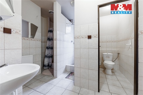 Prodej rodinného domu, 664 m² 6